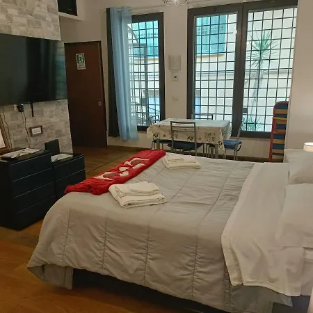 Indipendente Vaticano-monteverde-gianicolense- Trastevere アパート ローマ